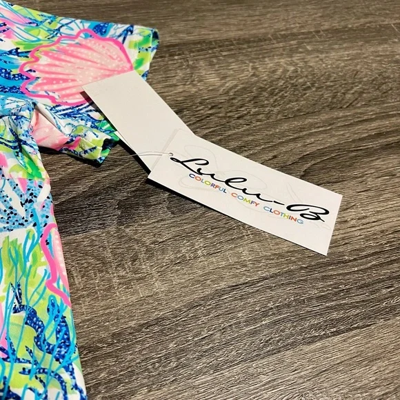 Lulu B UPF 50+ Cooling Top in Vibrant Tropical Print Size Small NWT new s resort - Picture 8 of 11